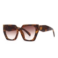 Modern oversized polygonal sunglasses with tortoiseshell frames and gradient lenses - Leopard Brown Gradient