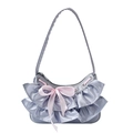 Bolso de hombro en satén lavanda con volantes y detalle de lazo rosa - Plateado