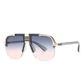 Lunettes de soleil oversize à dessus plat avec dégradé bleu-rose et décor doré - Gris Gris Rose Dégradé (C3)