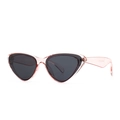 Lunettes de soleil œil de chat modernes avec monture rose transparent et verres gris - Rose