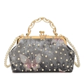 Sac de soirée en velours gris avec broderie papillon, perles et poignée dorée évidée - Gris