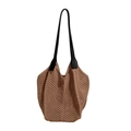 Bolso tote de punto calado en color camello con asas de cuero negro para el verano - Caqui