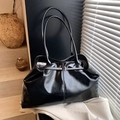 Elegant black large capacity tote bag with glossy leather finish and shoulder straps - Without Pendant / Black