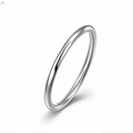 Polished minimalist stainless steel thin round band ring with glossy silver finish - US 5 / Steel