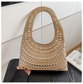Khaki Punk-Unterachseltasche mit dekorativen silbernen Metallnieten und mattem Leder - Khaki