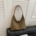 Olive green woven hobo shoulder bag with large capacity and fine texture detail - Green