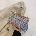 Elegante Tweed-Tasche mit Pailletten, goldenem Ringgriff und Kristallverschluss - Blau