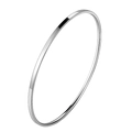 Dettaglio macro del bracciale in acciaio inossidabile lucido con design minimalista - Bracciale Lucido Da 2mm (39-A-5) / Argento
