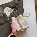 Borsa a secchiello in peluche sfumato con paillettes a stella e perle decorative - Rosa Sfumato