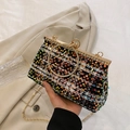 Funkelnde bunte Pailletten-Clutch mit großem Strass-Ringgriff und goldener Metallkette - Schwarz