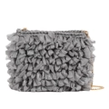 Bolso bandolera gris de tela plisada con volantes y correa de cadena dorada - Gris
