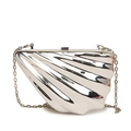 Bolso de noche con forma de concha en plata espejo con correa de cadena metálica - Plateado