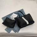 Bolso tote grande de nailon negro con rayas blancas y estuche con cremallera a juego - Grande / Negro