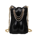 Petit sac bandoulière noir en cuir avec relief corps féminin et chaîne dorée - Noir