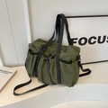 Grote legergroene functionele nylon draagtas met zwarte riem en gespdetail - Groen