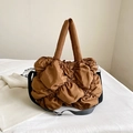 Sac fourre-tout marron en nylon plissé avec bandoulière réglable - Marron