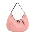 Borsa sottospalla minimalista rosa in nylon con pieghe a onda e tracolla nera - Rosa
