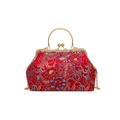 Sac à main en satin rouge avec broderie florale traditionnelle et fermoir doré - Rouge