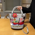 Hellgraue Retro-Eimertasche mit Thailand-Stickerei und 3D-Blumenverzierung - Hellgrau