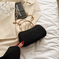 Elegante pochette da sera nera glitterata con manico dorato e tracolla a catena - Nero