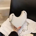 Borsa a tracolla bianca a forma di cuore con manico ad anello argento e catena - Bianco