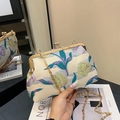 Vintage-Blumen-Jacquard-Clutch mit goldener Kette und feinem Tulpenmuster-Design - Tulpenlila