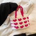 Borsa tote fatta a mano all'uncinetto panna con motivi a cuore fucsia - Rosa