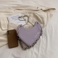 Sac à bandoulière lavande en forme de cœur avec chaînes en métal et cuir lisse - Violet