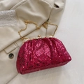 Magenta Pailletten-Abendtasche mit goldenem Strass-Blumenrahmen und Kettenriemen - Rosenrot