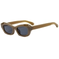 Gafas de sol ojos de gato geométricas en verde oliva translúcido con lentes grises - Marrón