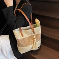Bolso de hombro de paja de estilo francés con tejido bicolor y borla decorativa - Correa de Cuero Bloque de Color Borla / Beige