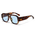 Gafas de sol retro de gran tamaño con montura de carey y lentes de degradado azul - Carey
