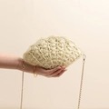 Bolso bandolera chic de paja trenzada blanco crema en forma de concha de mar - Blanco