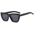Occhiali da sole poligonali neri oversize con rivetti in argento e lenti scure - Nero Lucido Grigio (C01)