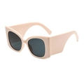 Lunettes de soleil carrées oversize chic en beige avec branches larges et verres gris - Monture Beige Verres Gris