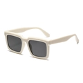 Gafas de sol cuadradas clásicas con montura de color blanco crema y cristales grises - Blanco Leche
