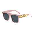 Luxe roze vierkante zonnebril met gouden geometrische klinknagels en donkergrijze glazen - Roze Frame Donkergrijze Lenzen