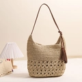Bolso de hombro de paja calado bohemio con borla de cuero para vacaciones en la playa - Borla de Corazón Beige