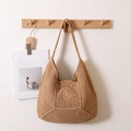 Borsa a spalla hobo in cotone intrecciato con motivi floreali traforati marrone chiaro - Uncinetto Granny Square / caffè