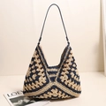 Borsa a spalla in paglia intrecciata beige e blu navy a forma di triangolo con pelle - Colorblock Blu e Bianco