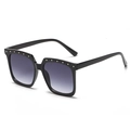 Square punk sunglasses with black frame, gradient lenses and golden rivet accents - Bright Black
