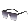 Occhiali da sole quadrati oversize con lenti sfumate viola-grigio e montatura nera - Gradiente Grigio