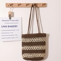 Borsa tote in paglia fatta a mano con strisce marroni e trafori floreali per estate - Fiore Vuoto Marrone