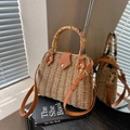 Sac bandoulière en paille avec poignée en bambou iconique et finitions en cuir brun - Kaki