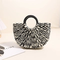 Borsa a mano in paglia intrecciata bicolore a forma di mezzaluna con manici circolari - Nero e Bianco (Luna Piccola)