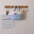 Graziosa borsa a mano in cotone intrecciato a righe blu e bianche con fiori - Blu e Bianco
