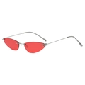 Occhiali da sole cat-eye triangolari senza montatura con lenti rosse e metallo argento - C03 Rosso
