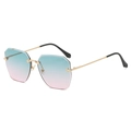 Occhiali da sole a giorno con lenti sfumate blu-rosa e aste in metallo intrecciato oro - Verde Rosa Gradiente