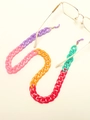 Chaîne de lunettes en acrylique coloré avec gros maillons en résine et boucles antidérapantes - Style de Patchwork Segmenté Multicolore (GL1877)