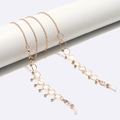 Catenina per occhiali minimalista in metallo dorato con anelli tondi e strass trasparenti - Oro